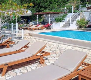 Mimice Outdoor Swimming 