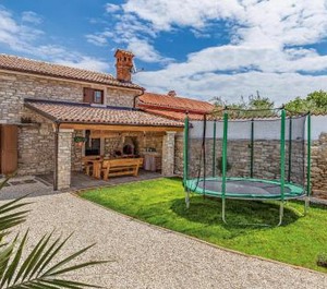 Holiday Marcana Persons Bedrooms 