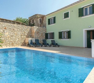 Accommodation 