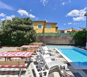 Holiday Fažana Persons Bedrooms 