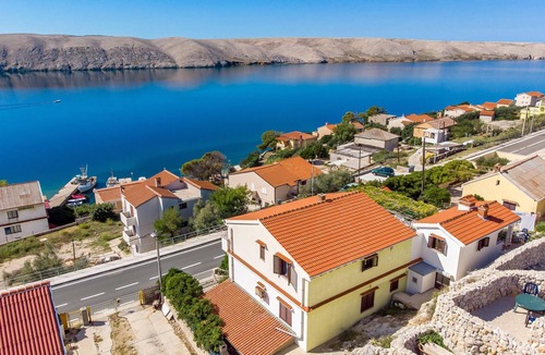 Miskovici Apartment | 1 bedroom accommodation in Miskovici