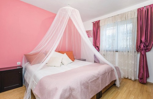 Opric Apartment | 1 bedroom accommodation in Lovran