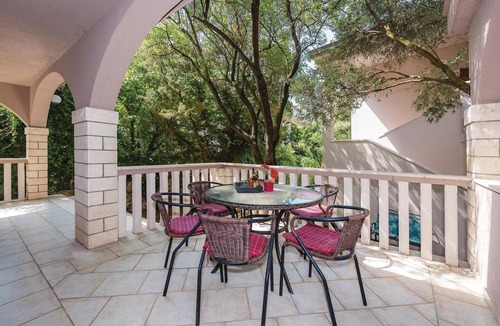 Grebastica Apartment | 1 bedroom beach front apartment in Grebastica