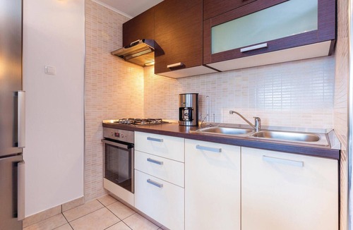 Selce Apartment | 1 bedroom beach front apartment in Selce