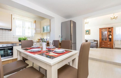 Sarsoni Apartment | 1 Bedroom Beautiful Apartment In Matulji