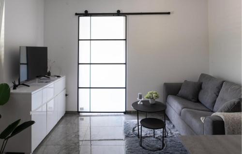 Draganic House | 1 Bedroom Beautiful Home In Draganic