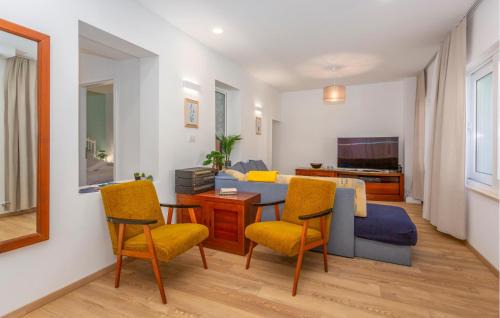 Sarsoni House | 1 Bedroom Cozy Home In Lukezi