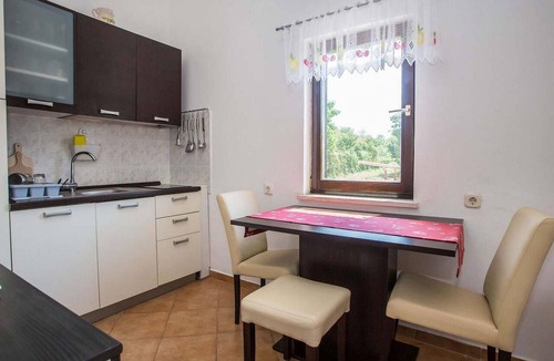 Veliki Vareski House | 1 bedroom cozy home in Marcana