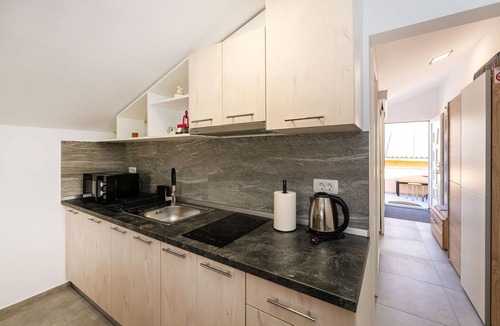 Gornji Karin Apartment | 1 bedroom nice apartment in Gornji Karin