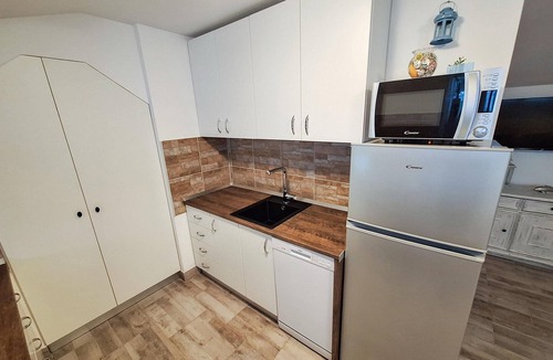 Risika House | 1 bedroom nice home in Risika
