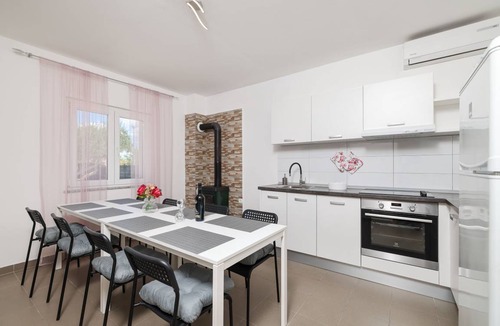 Ljubac Apartment | 103 m² Apartment ∙ 3 bedrooms ∙ 8 guests