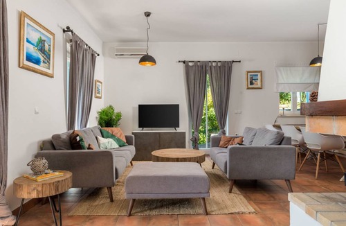 Martina House | 120 m² House ∙ 3 bedrooms ∙ 6 guests