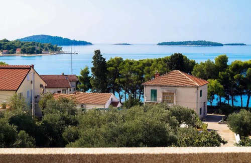 Brodarica Apartment | 135 m² Apartment ∙ 3 bedrooms ∙ 6 guests