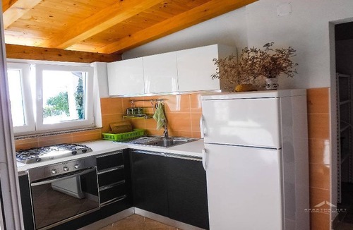 Zubovici Apartment | 2 Bed Flat - Sleeps 8 - Parking - Wifi