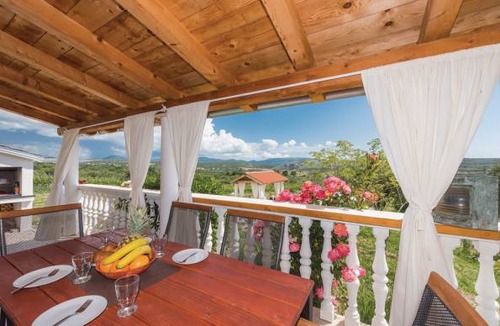 Danilo Biranj House | 2 bedroom accommodation in Danilo