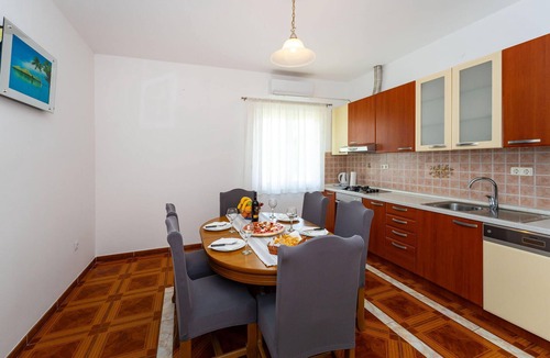Galovac Apartment | 2 bedroom amazing apartment in Galovac