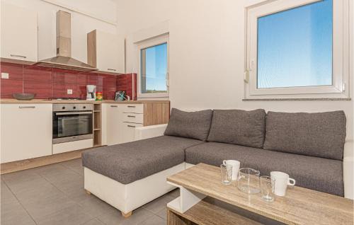 Dvornica Apartment | 2 Bedroom Amazing Apartment In Kanica