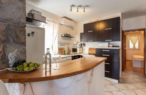 Dobropoljana Apartment | 2 bedroom amazing apartment in Dobropoljana