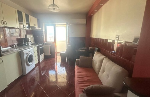 Ramnicu Valcea Apartment | 2-bedroom apartment with AC in charming Center Râmnicu Vâlcea