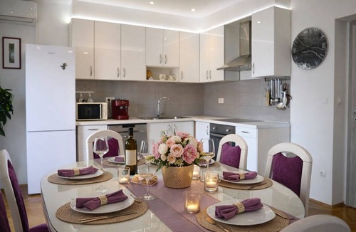 Stanici Apartment | 2 Bedroom Apartment Karla A1 for 6 person in Stanići near city Omiš