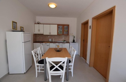 Mandre Apartment | 2-bedroom apartment with private terrace and shared swimming pool