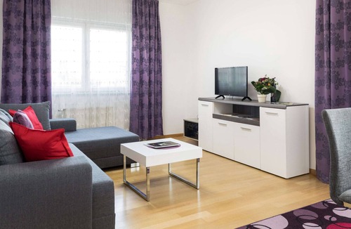Zagreb Apartment | 2 bedroom Apt. in the Business Zone- FREE PARKING