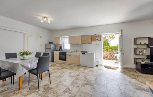Veli Losinj Apartment | 2 Bedroom Awesome Apartment In Veli Losinj