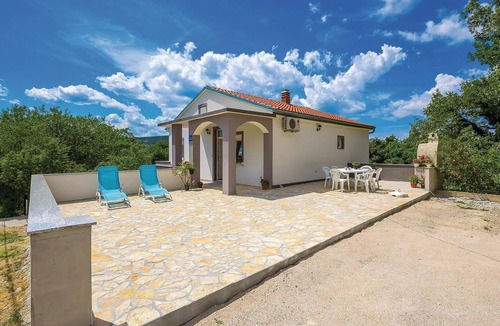 Grizane Apartment | 2 bedroom awesome apartment in Grizane