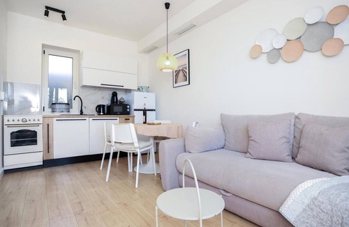 Kastel Luksic Apartment | 2 bedroom beach front apartment in Kastel Luksic