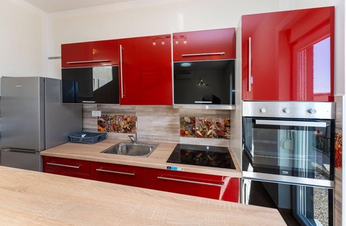 Rtina Apartment | 2 bedroom beach front apartment in Rtina
