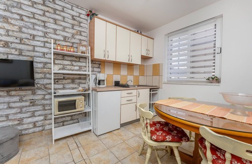 Pakostane Apartment | 2 bedroom beautiful apartment in Pakostane