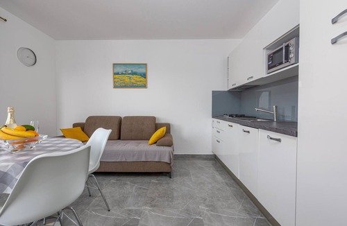Pakostane Apartment | 2 bedroom beautiful apartment in Pakostane