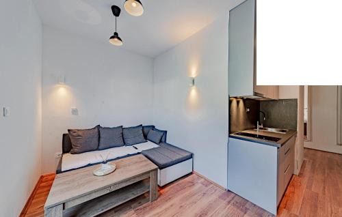 Zuljana Apartment | 2 Bedroom Beautiful Apartment In Zuljana