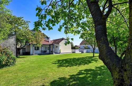 Trnovec Bartolovecki House | 2 bedroom beautiful home in Trnovec