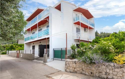 Peracko Blato Apartment | 2 Bedroom Beautiful Apartment In Peracko Blato