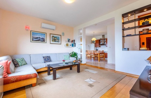 Jesenice Apartment | 2 bedroom cozy apartment in Suhi Potok