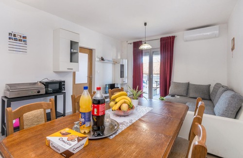 Galovac Apartment | 2 bedroom gorgeous apartment in Galovac