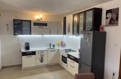 Kotlenice House | 2-Bedroom House with Pool&Jacuzzi in Peaceful Kotlenice near Split town
