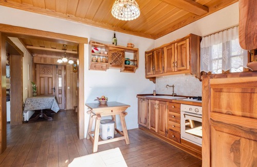 Zakanje House | 2 bedroom gorgeous home in Veliki Vrh Kamanjski
