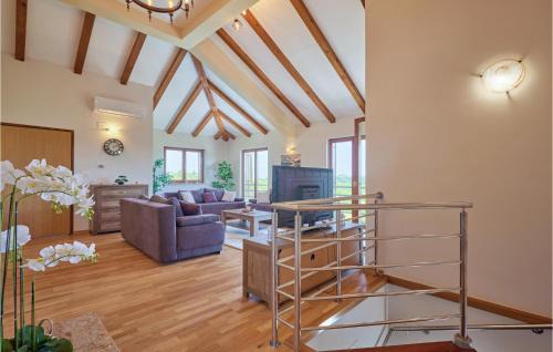 Samobor House | 2 Bedroom Lovely Home In Kladje
