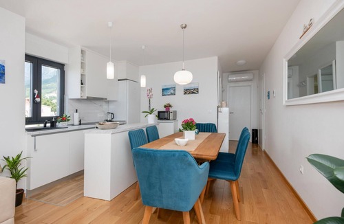 Bidol Apartment | 2 bedroom nice apartment in Makarska