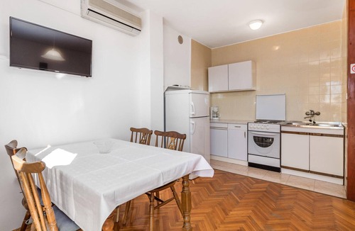 Palit Apartment | 2 bedroom nice apartment in Rab