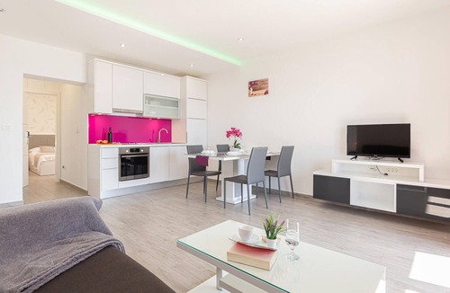 Medici Apartment | 2 bedroom stunning apartment in Medici