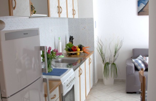 Klenovica Apartment | 2 minutes to the beach with beautiful sea views