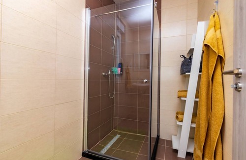 Suhovare House | 214 m² House ∙ 3 bedrooms ∙ 6 guests