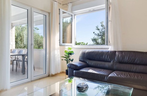 Maslenica Other | 260 m² Accommodation ∙ 7 bedrooms ∙ 16 guests