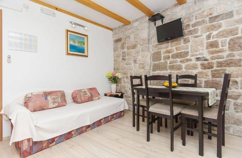 Trogir Apartment | 28 m² Apartment ∙ 1 bedroom ∙ 4 guests