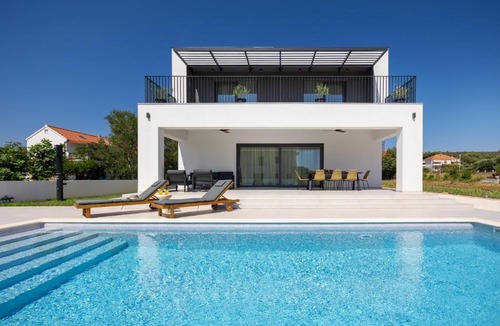 Sukosan Villa | 2Olives house