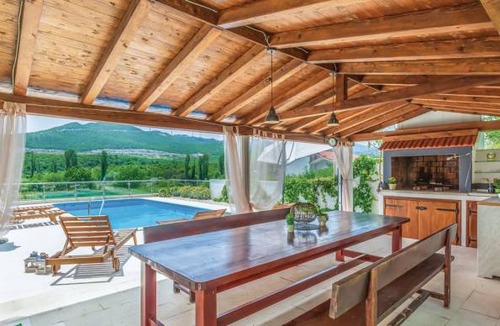 Blato na Cetini House | 3 bedroom accommodation in Blato na Cetini