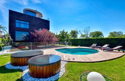 Klostar Ivanic House | 3 bedroom accommodation in Klostar Ivanic